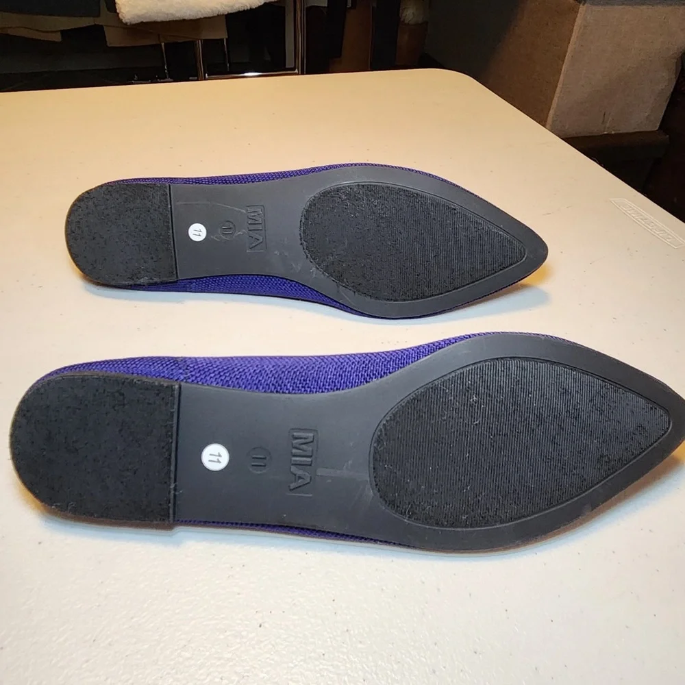 New MIA Women's Dark Blue Izzy FlyKnit Flats Casual Chic Comfortable‎ Breathable